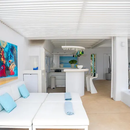 White Mykonos Agios Ioannis Diakoftis